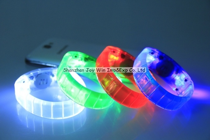 Hot Selling LED Bracelet, Charming Flash Bracelet