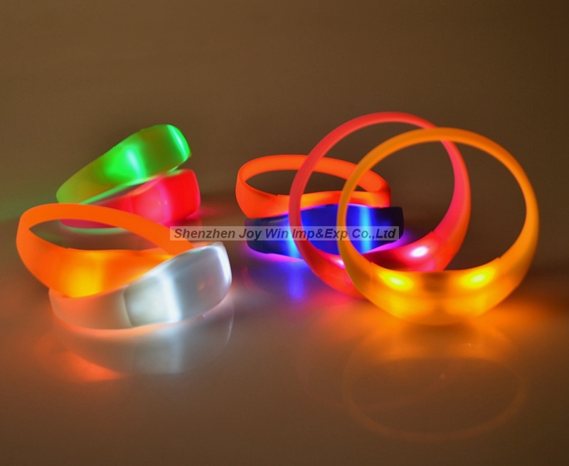 Promotional Shaking Flash Silicone Bracelet, LED Bracelet