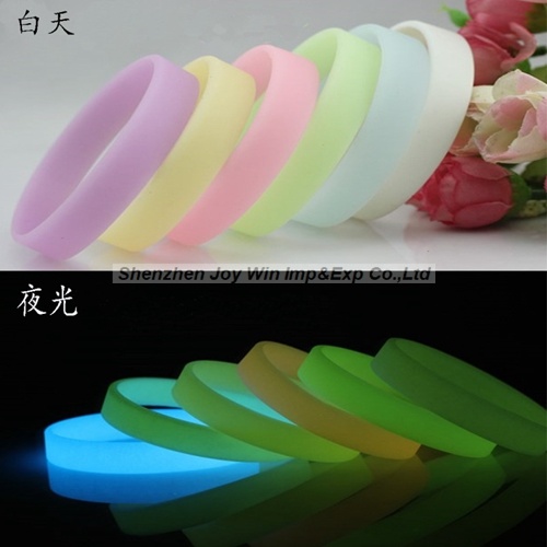 Promotional Silicone Wrist Band, Luminate Glowing Wristband