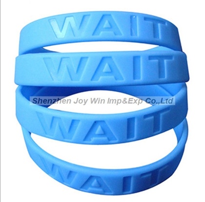 Customized Debossed Logo Silicone Bracelet for Promotion